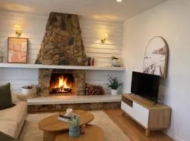 McCrae Beach House, walk to beach, pet friendly