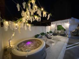 Casa Denis la 50m de Castel!, hotel din Hunedoara