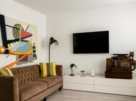 Detroit 4BR Home | Bathtub & Pet Friendly Stay