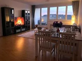 2BR Modern Apt in Berlin and Parking Sleeps 6