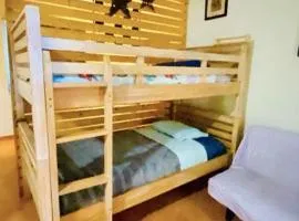 Stylish 1BR Studio, Steps to Hollywood Beach