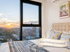 Puddings Home Stunning City Views Luxury 3BR Box Hill Skyone