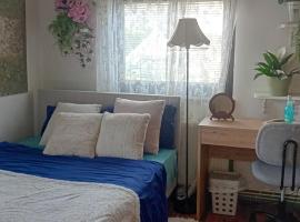 LOVELY ROOM in Rose resort, Ljubljana, hotel di Ljubljana