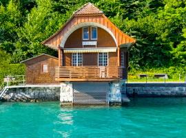 Concierge, Boat House Scenic Views by SwissHut, Hotel in Sigriswil