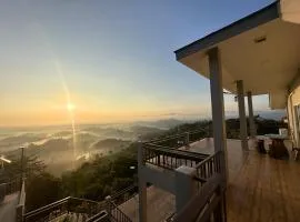 Tsuya Hill Private Mountain View Villa, Chiang Rai