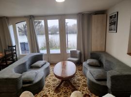 Locations de la centrale de Belleville, hotel din Neuvy-sur-Loire