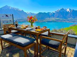 Lake Thun Alps Scenic Views and Concierge by SwissHut, Hotel in Sigriswil