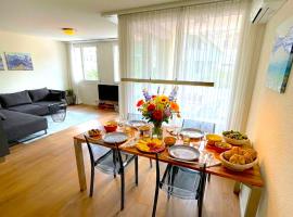 Modern with Alps Scenic Views and Concierge by SwissHut, hotel Interlakenben