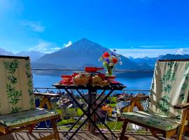 Lake Thun Alps Scenic Views and Concierge by SwissHut, Hotel in Sigriswil