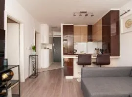 Modern & Comfy studio with Easy Access to Center