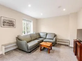 Stylish Renovated Home Central Thetford Fast WiFi