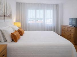 Free Wave Rooms, Hotel in Maia