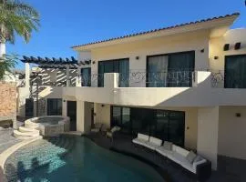 Grand Villa Famlee - multi-family rental sleeps 16