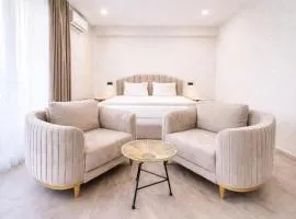 Royal Renaissance Boutique