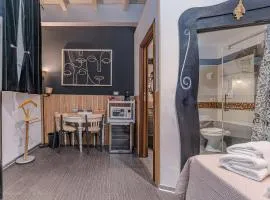 Studio 2 Apartment in the Historic Center