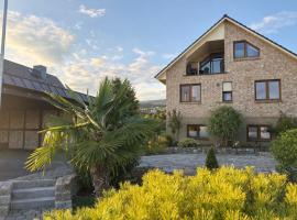 Haus mit Seeblick, Sauna & Grill-Lounge, hotel a Hohen Viecheln