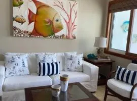 Beachfront 1BR , Playa Turquesa, Beach Access