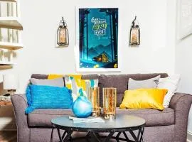 Fresh Country Cool - Studio with Loft for 4, Deck, Wifi, Pools