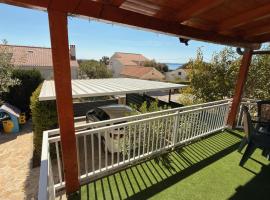 Apartman Duje, hotel din Petrcane