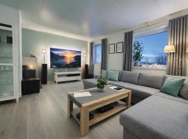 Northern Lights Apt Midtgaard, Kvaløya Tromsø Modern 2BR, Free Parking, hotel i Tromsø