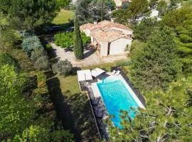Maison provençale avec piscine au coeur du Luberon