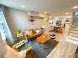 Chic Spacious Home - 5 Mins Ft Detrick & Hospital, hotel v mestu Frederick