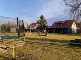 Agroturystyka Pod Pstrągiem, hotel v destinaci Lipnica