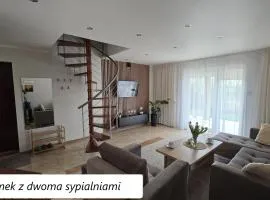 Domki na skarpie