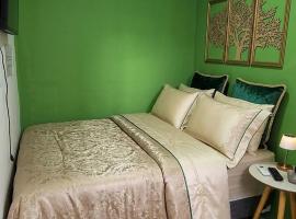 Quarto individual ou casal próximo a rodoviária e aeroporto, hotell i São Luís