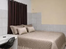 Quarto familia "até 4 pessoas" próximo ao aeroporto e rodoviaria