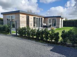 Ruime vakantie woning nabij Leeuwarden en friese waddenzee, Hotel in Dronrijp