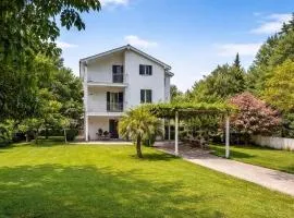 Green Atelier Garden near Kotor