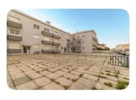 Excelente localização com bom acesso á praia