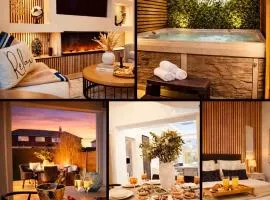 Tudor Hot Tub Family House