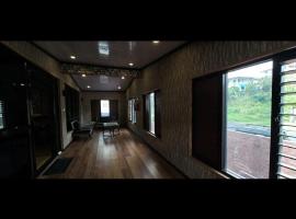 Raza villa: Lautoka şehrinde bir otel