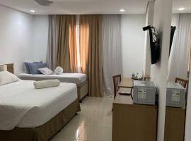 Flat em Hotel, khách sạn ở Nin