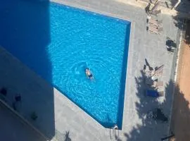 PMTR Luxury1 bedroom apartment with swimming pool