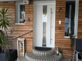 Gemütliches Zimmer in der modernen Ferienwohnung Schwalbennest im EG rechts