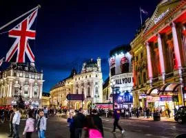 Piccadilly-Soho Gem