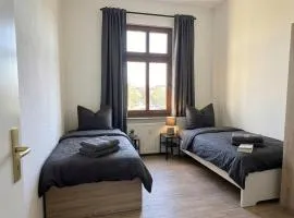 YourFavoriteBed Monteurunterkunft Zwickau Zentrum - WLAN, Waschmaschine Zentral