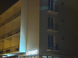 LE Transat bleu hotel, ξενοδοχείο στη Δουνκέρκη