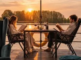 Floatinghouse Bakerman