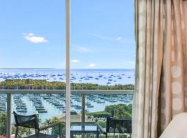 Studio at Arya Hotel Coconut Grove, Free Parking & Balcony โรงแรมในไมอามี