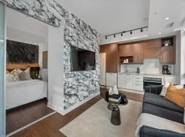Novu Suites - Toronto Entertainment District