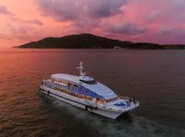 Poseidon Liveaboard, готель у місті Ban Bang Chak