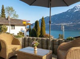 Alpine Lake Brienz Chalet Apartment – hotel w mieście Niederried