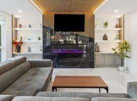 Bunny Bliss - Upper Level HotTub FirePit Theatre