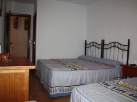 Hostal Tamarindos, hotell sihtkohas Matalascañas