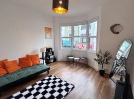 Literally Central Brighton Sleeps 7