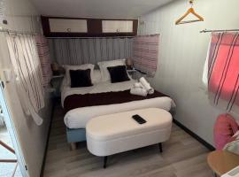 Esprit Etape, hotel in Saint-Barthélemy-de-Vals